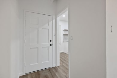 1138 W Lansing Way, Fresno, CA 93705 - photo 6