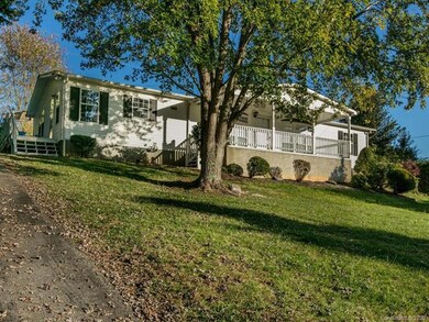 5 Sydney Ln, Asheville, NC 28806 - photo 2