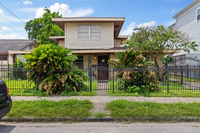 746 E 19th St, Houston, TX 77008 - photo 2