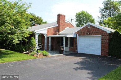 11035 Rosewood Dr, Hagerstown, MD 21740 - photo 2