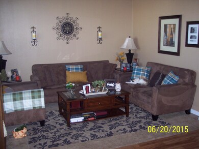 Kettering PP & Victoria 003