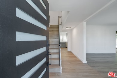 15974 Tobin Way, Sherman Oaks, CA 91403 - photo 4