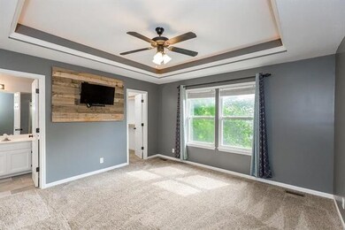 21784 Lincoln Terrace, Spring Hill, KS 66083 - photo 3