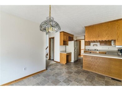 11104 Warwick Dr, North Dinwiddie, VA 23805 - photo 6