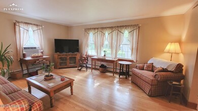 384 W Maple St, Corinth, NY 12822 - photo 4