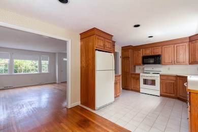 75 Ridge Rd, Holliston, MA 01746 - photo 7