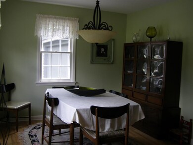 17 W Bayberry Rd, Glenmont, NY 12077 - photo 5