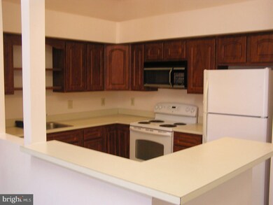 1402 Naomis Ct, North Wales, PA 19454 - photo 7