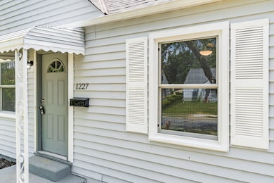 1227 Pauline Ave, Columbus, OH 43224 - photo 5