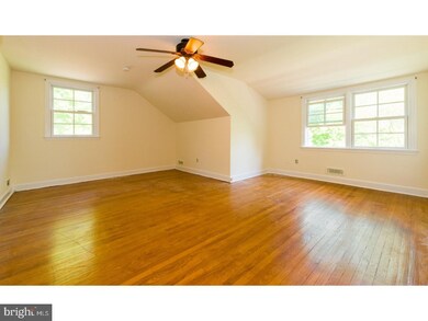 219 Spruce Tree Rd, Wayne, PA 19087 - photo 6