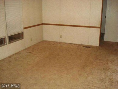 99 Melbourne Ct, Bunker Hill, WV 25413 - photo 3