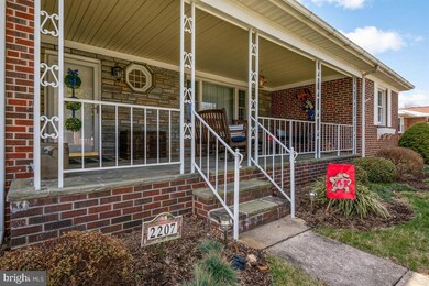 2207 Pleasant Dr, Catonsville, MD 21228 - photo 3
