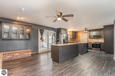 6369 Us-23 N, Oscoda, MI 48750 - photo 6