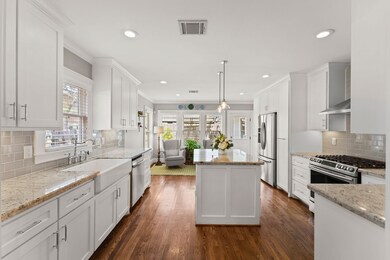 639 E 14th St, Houston, TX 77008 - photo 4