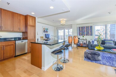 Bldg 1 unit 403, Providence, RI 02903 - photo 2