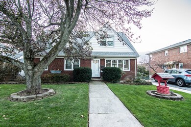 34 Cayuga Avenue-5