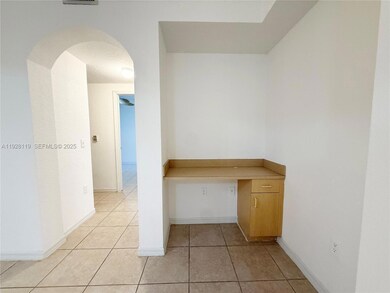 308 Belmont Ln unit 308, North Lauderdale, FL 33068 - photo 5