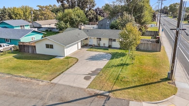 329 S Quillan St, Kennewick, WA 99336 - photo 4