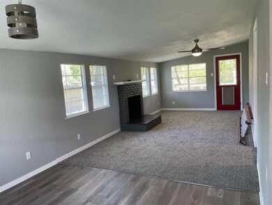 929 Paradise Cove Rd, Pottsboro, TX 75076 - photo 2