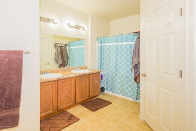 032 - 1460 N. Darlene Place