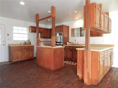 20135 Stream Hollow Ln, Tecumseh, OK 74873 - photo 7