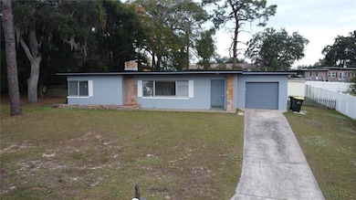 754 Pine Ln, Clermont, FL 34711 - photo 2