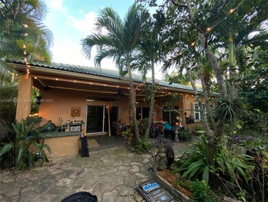 4252 Laurel Ridge Cir, Weston, FL 33331 - photo 4