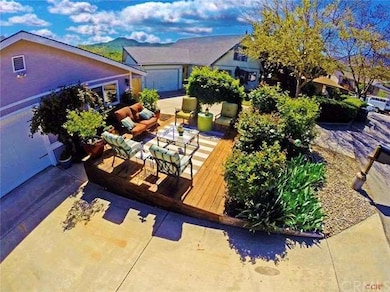 Front deck offers great space to relax with friend