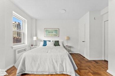 Schwab House unit 15OE, New York, NY 10023 - photo 2