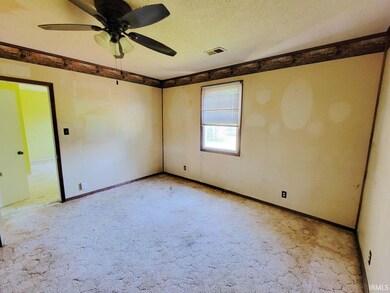 407 W Race St, Odon, IN 47562 - photo 7