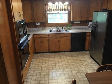 1029 Union St, Shelbyville, TN 37160 - photo 6