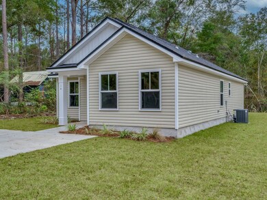 14 Montgomery Dr, Crawfordville, FL 32327 - photo 5