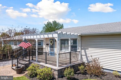 173 N Marshall St, Strasburg, VA 22657 - photo 2