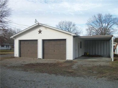 Parking Lot/Garage.