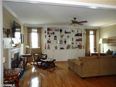 Den/Family/Great Room - Family Room with 2nd firep