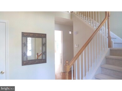 524 Crestwood Ln, Downingtown, PA 19335 - photo 2