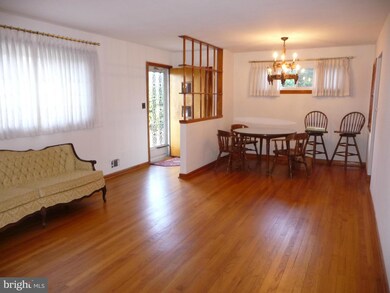 37 E Timonium Rd, Lutherville Timonium, MD 21093 - photo 3