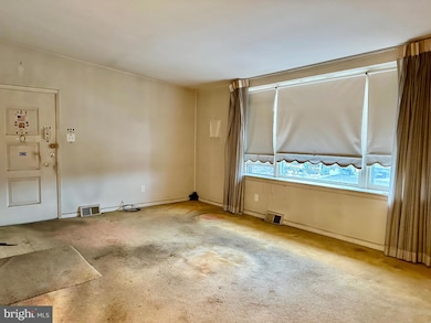 2524 Vista St, Philadelphia, PA 19152 - photo 6