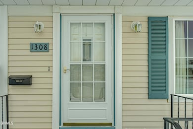 1308N12thSt_00046