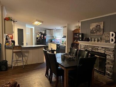 128 W Sandy Lee Ln, Weatherford, TX 76085 - photo 2