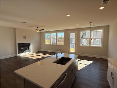 927 Crestmanor Dr, Marietta, GA 30008 - photo 5