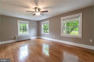 347 Bryarly Rd, Winchester, VA 22603 - photo 4