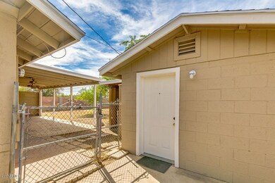 662 N Washington St, Chandler, AZ 85225 - photo 4