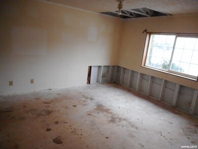 5192 10th St SE, Salem, OR 97306 - photo 7