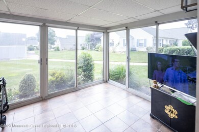 25_Screened in Porch