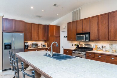 PERFECT FOR ENTERTAINING!