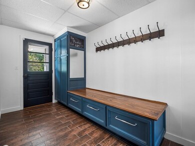 101 Chapman St, Dracut, MA 01826 - photo 2