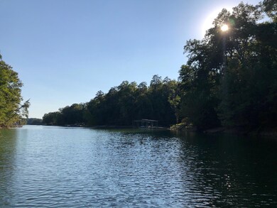 121 Cove Pt, Lakefront, Norris Lake
