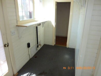 1116 SW Bridge St, Grants Pass, OR 97526 - photo 7