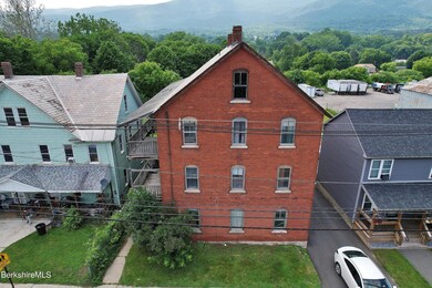 16 No Summer Street Side